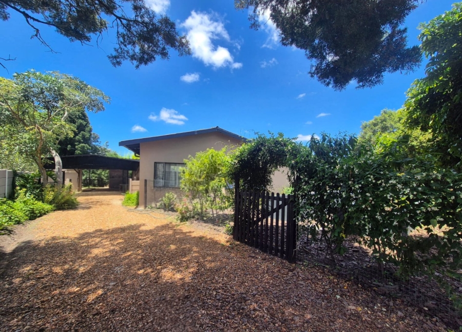 4 Bedroom Property for Sale in Twee Rivieren Western Cape